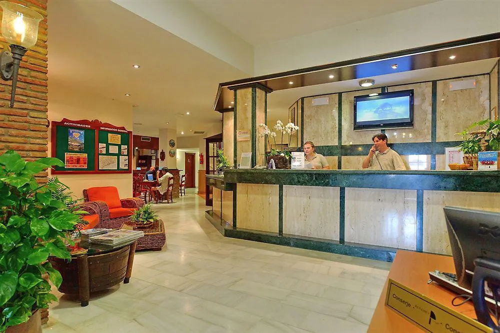 Aparthotel Mijas Costa Oasis By Grangefield Oasis Club Sitio de Calahonda 3*,  España