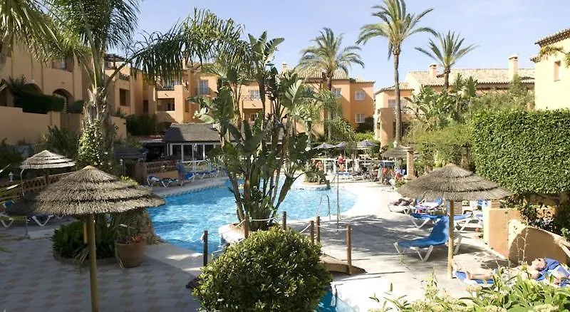 Aparthotel Mijas Costa Oasis By Grangefield Oasis Club Sitio de Calahonda 3*,
